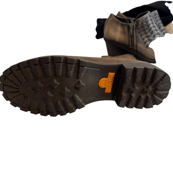 Timberland Brown Leather Nubuck Waterproof Pull-On Boots | Women's Size 9.5 - Picture 11 of 11